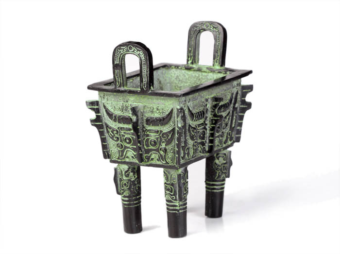 开光仿古青铜器摆件 周兽面纹镇宅小方鼎 办公室风水摆件工艺品-第3张大图
